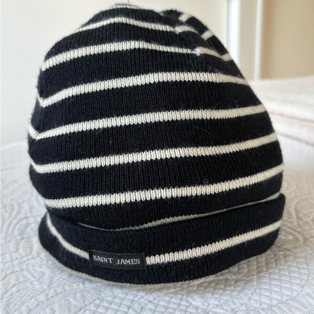 Saint James beanie.